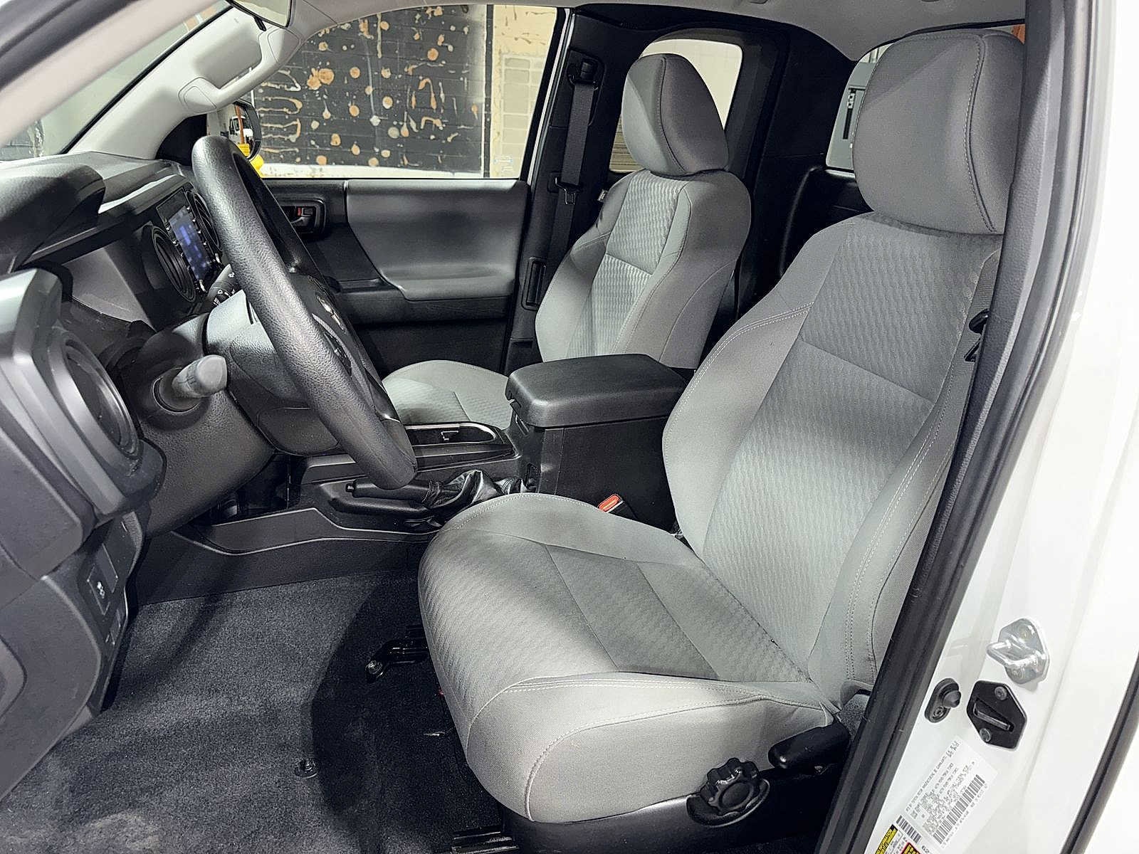 Thumbnail: 2023 Toyota Tacoma - 15