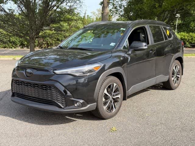2025 Toyota Corolla Cross Hybrid XSE AWD's photo