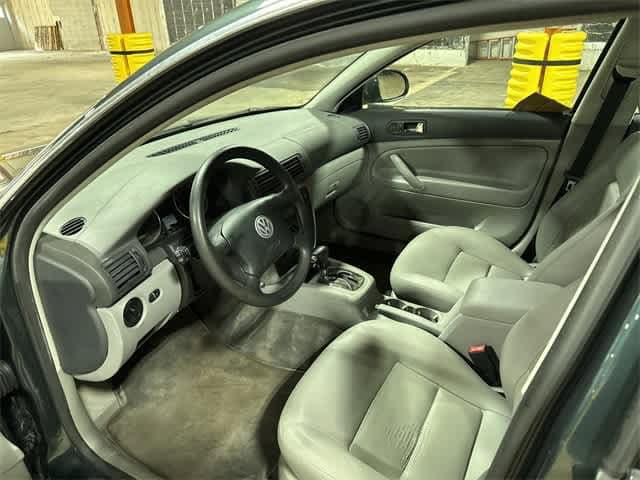 Thumbnail: 2004 Volkswagen Passat - 26
