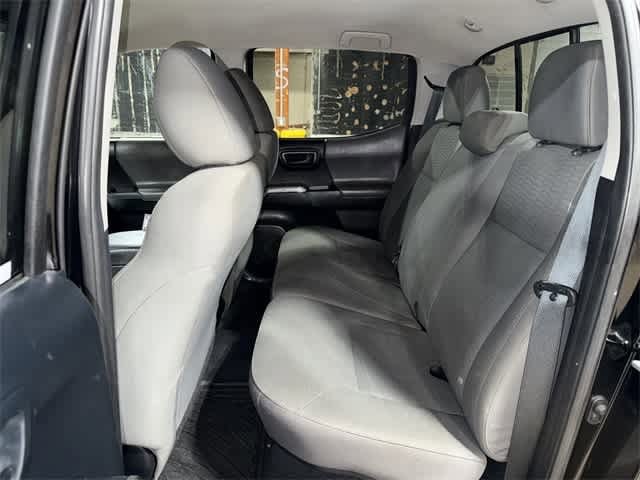 2017 Toyota Tacoma SR5 17