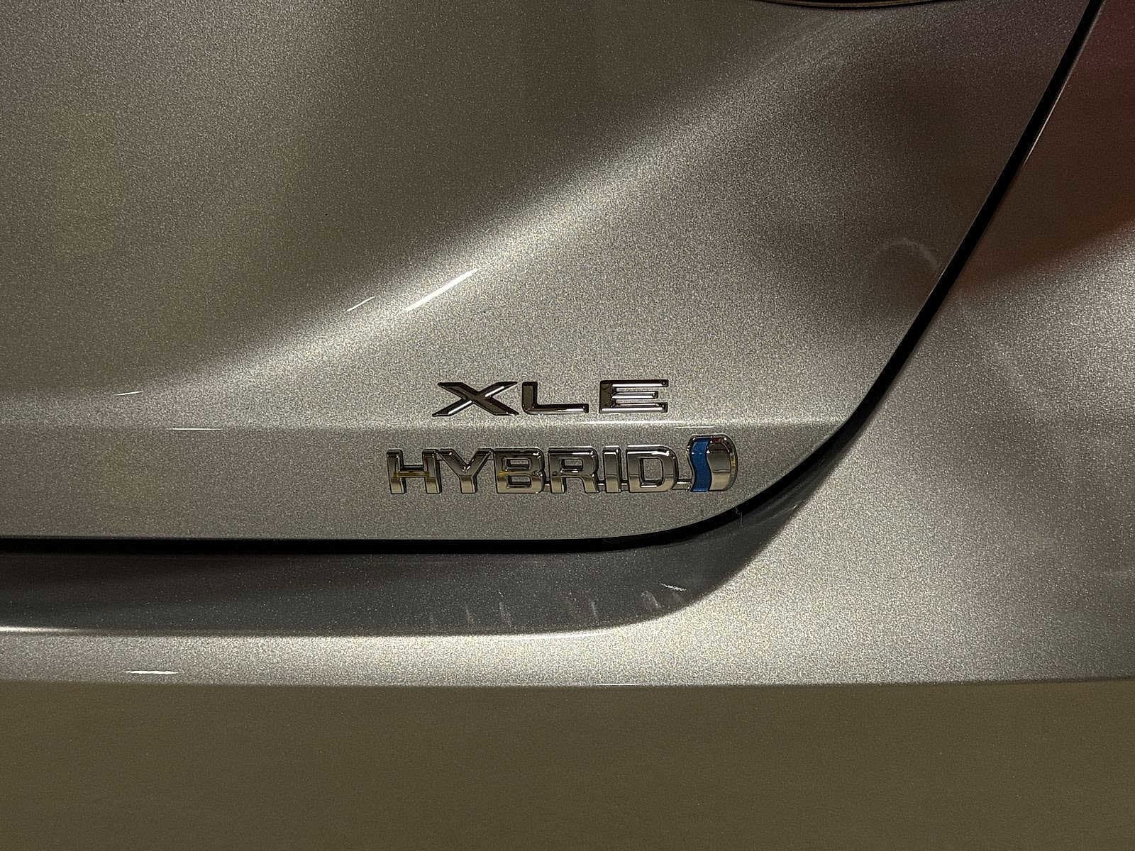 Thumbnail: 2019 Toyota Avalon - 26