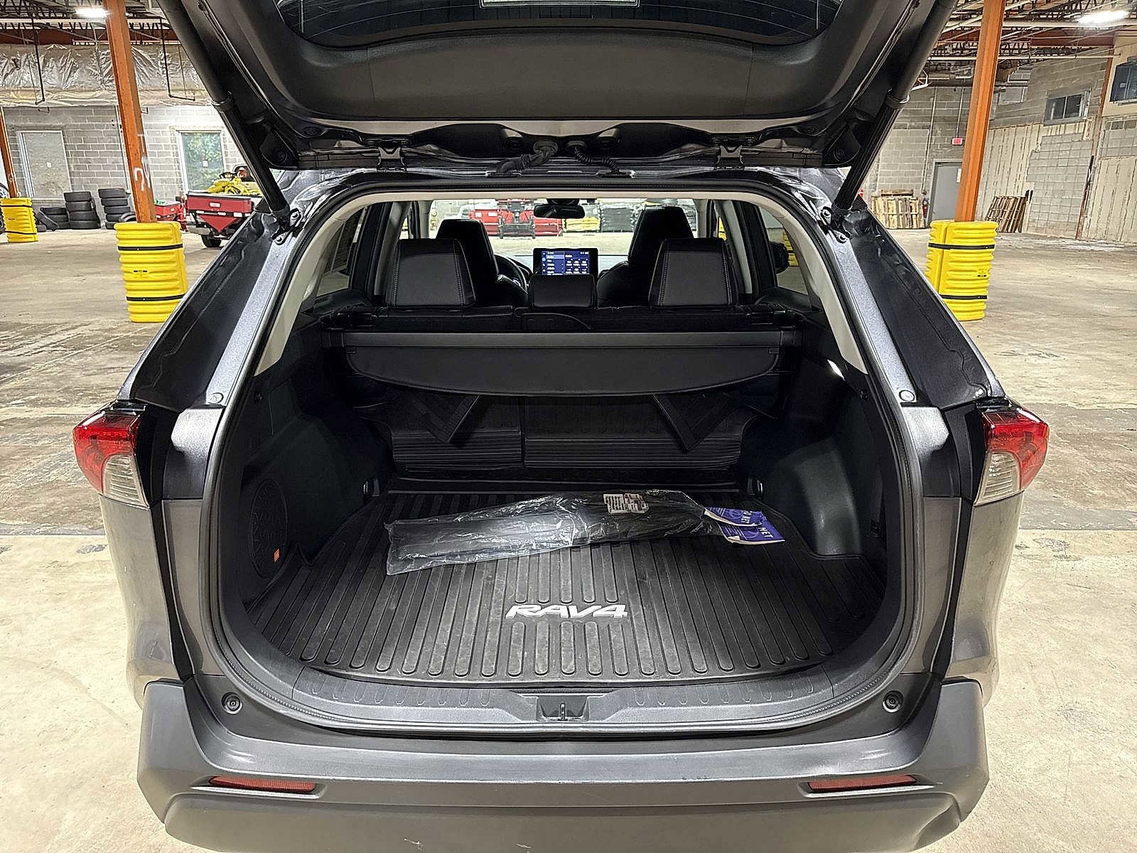 Thumbnail: 2023 Toyota RAV4 - 11