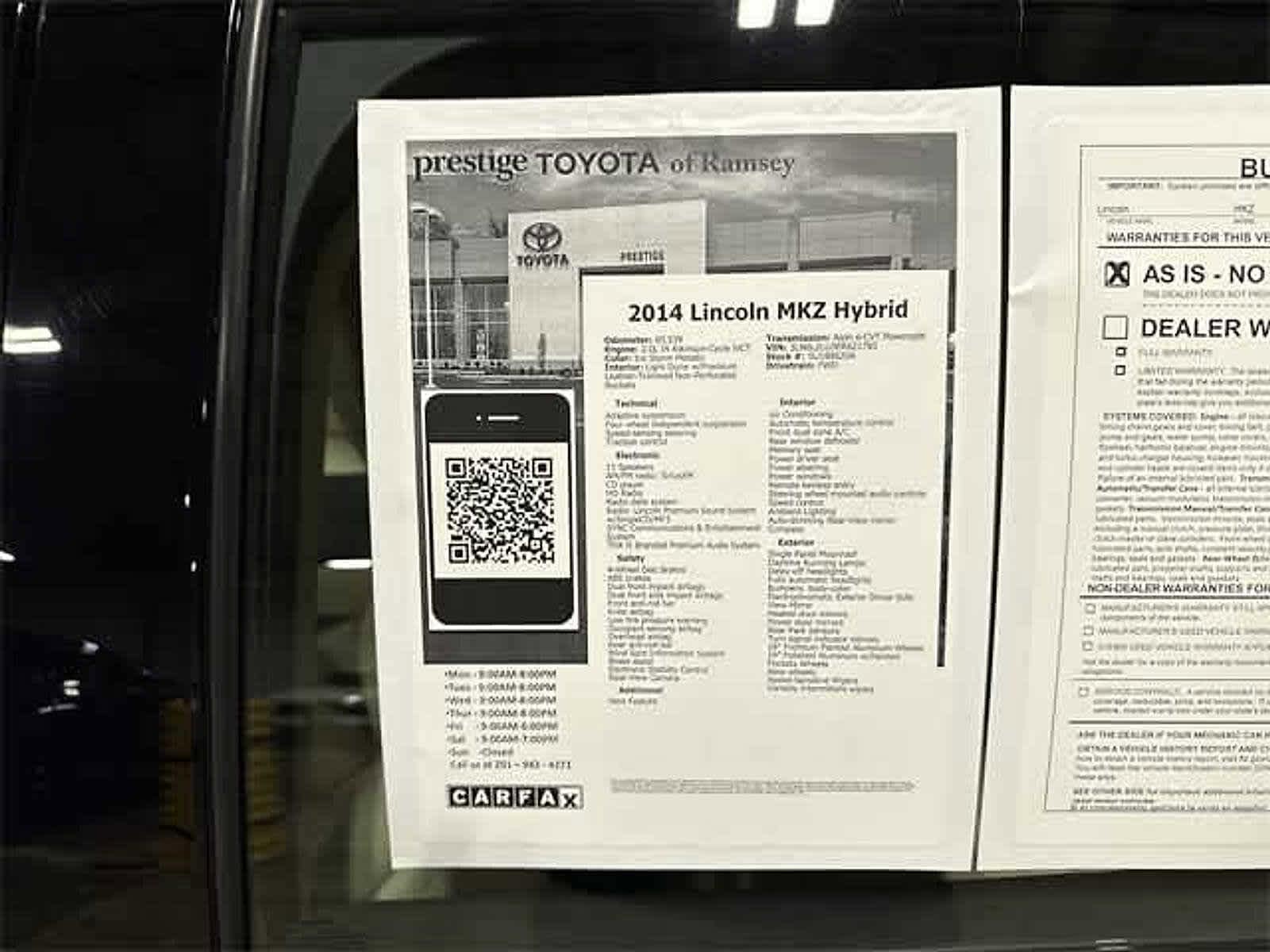 Thumbnail: 2014 Lincoln MKZ - 23
