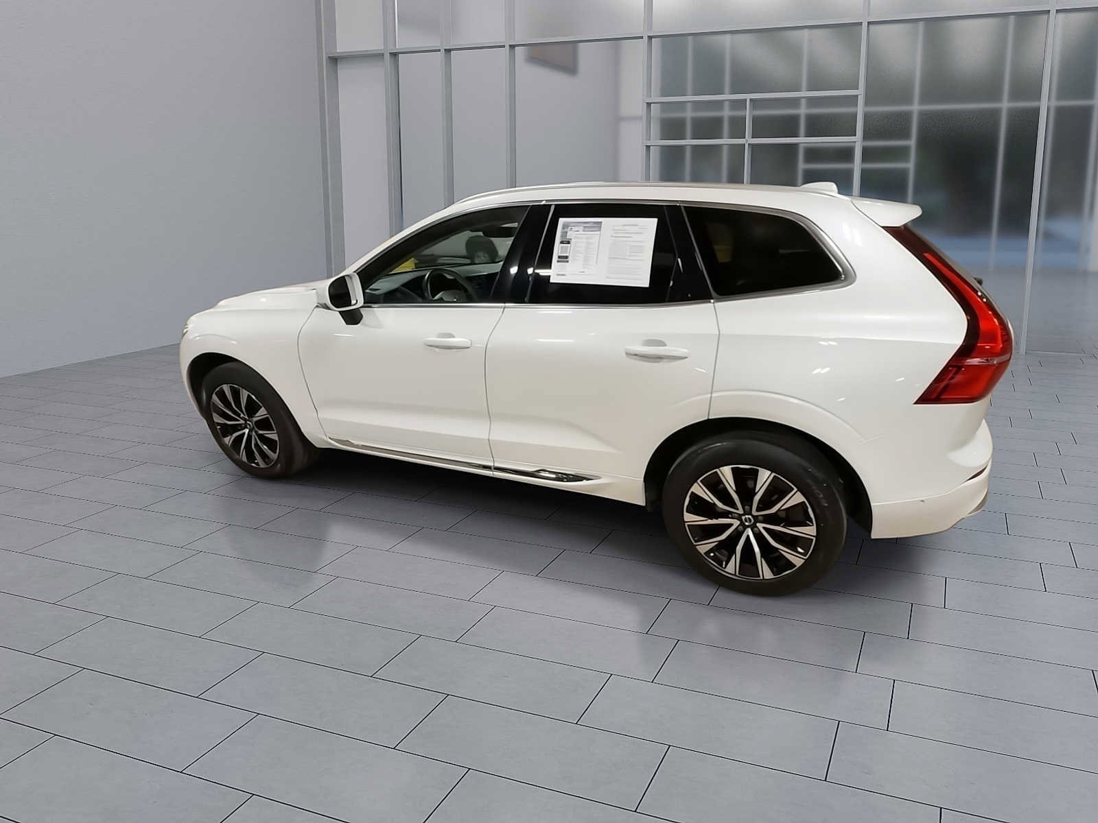 Thumbnail: 2023 Volvo XC60 - 6