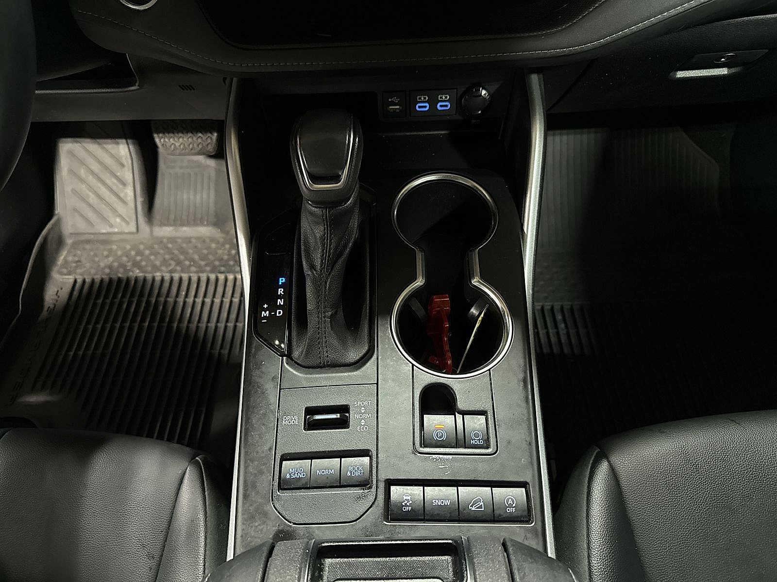 Thumbnail: 2022 Toyota Highlander - 31