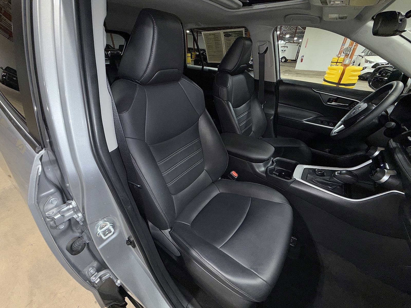 Thumbnail: 2024 Toyota RAV4 - 16