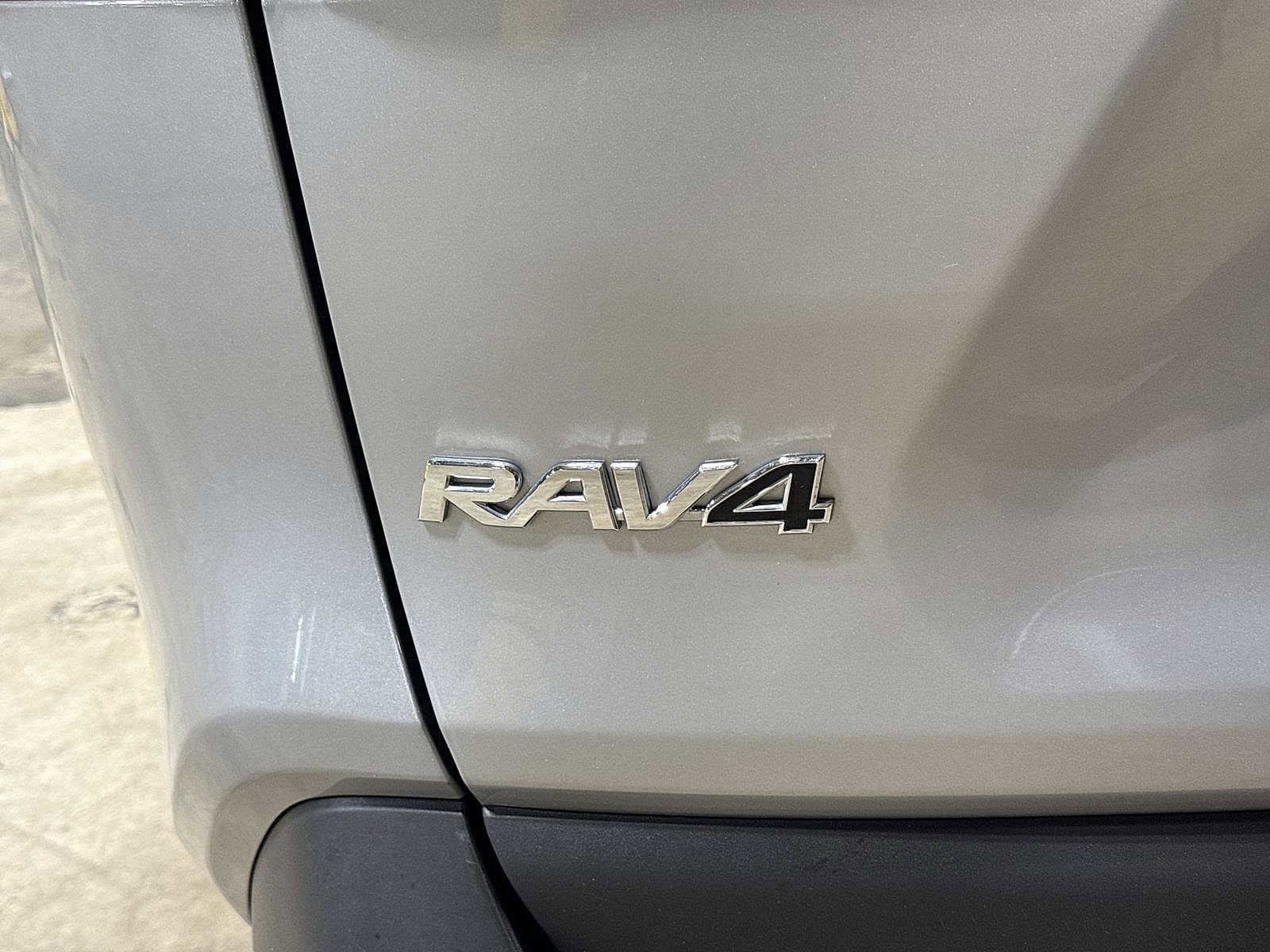Thumbnail: 2025 Toyota RAV4 - 25