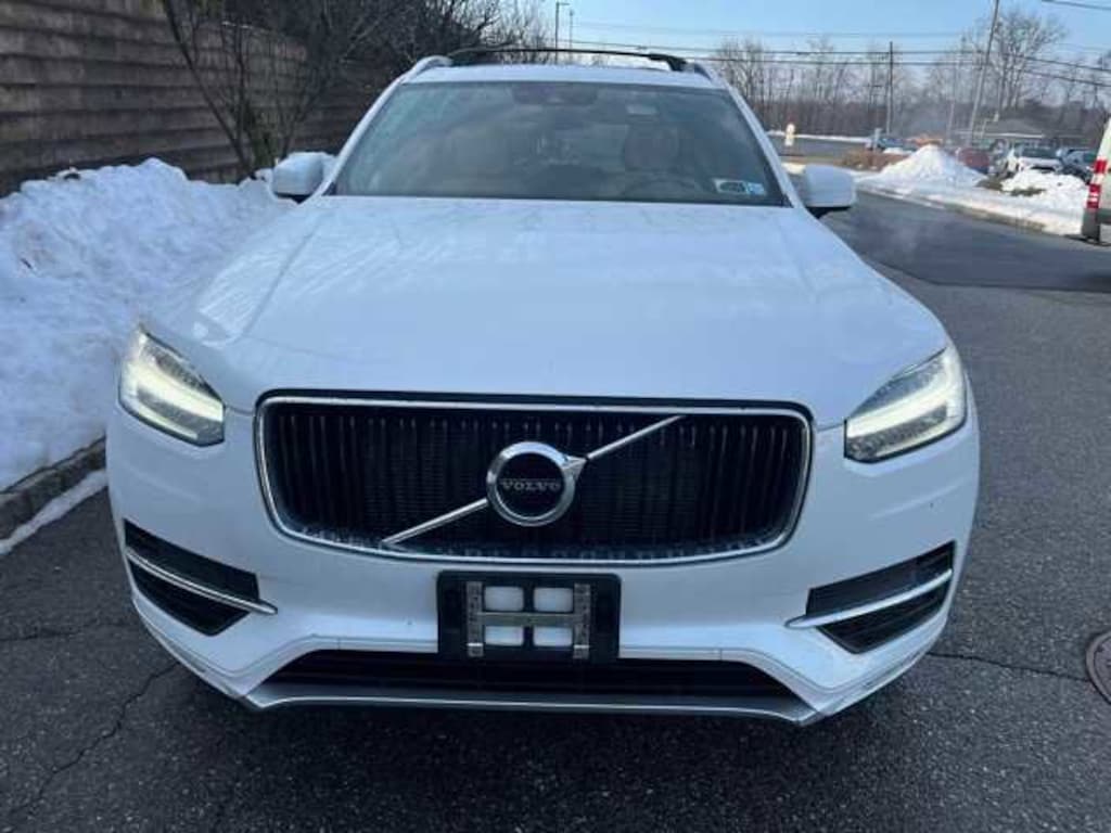 Used 2019 Volvo XC90 T6 Momentum SUV