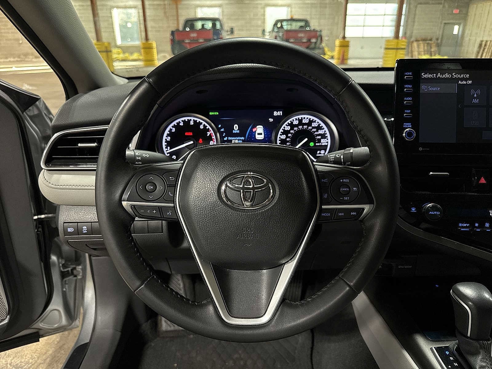 Thumbnail: 2023 Toyota Camry - 18