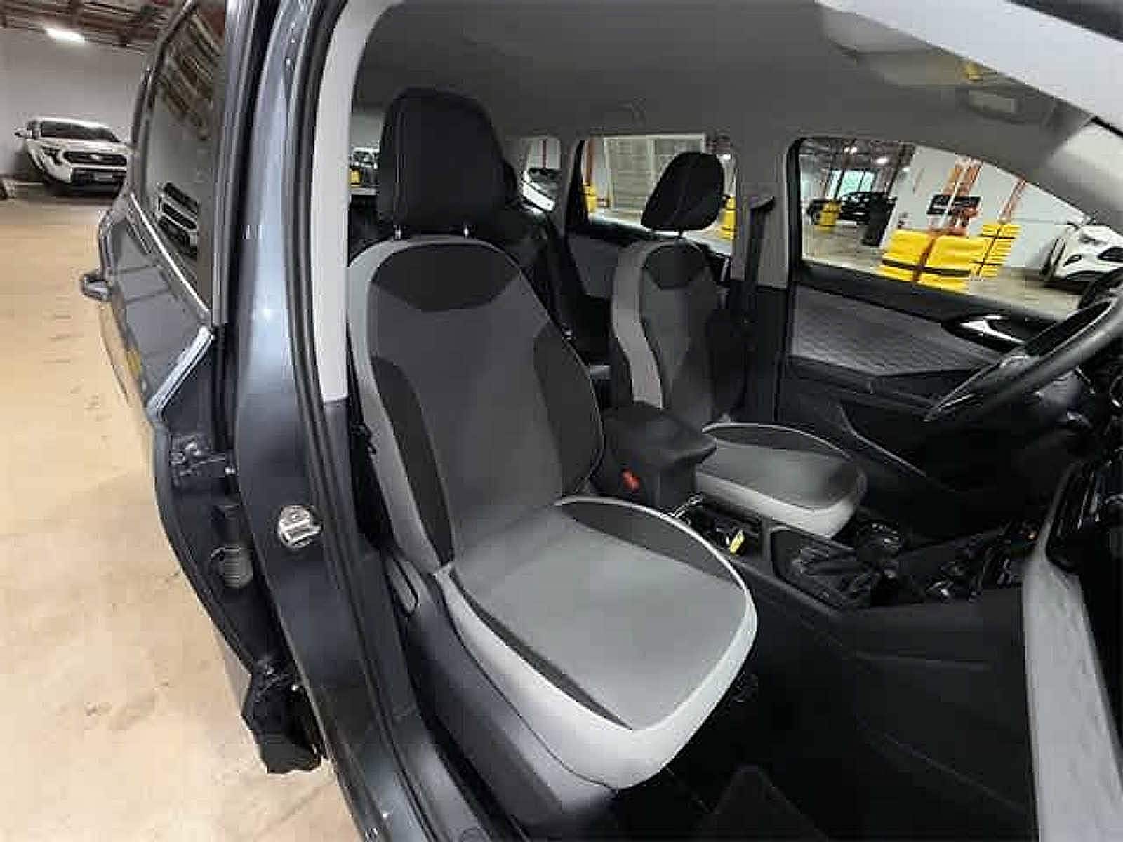 Thumbnail: 2023 Volkswagen Taos - 25