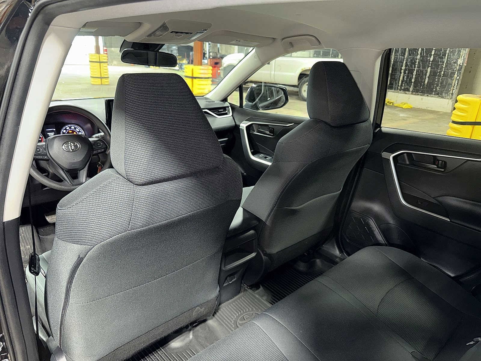 Thumbnail: 2019 Toyota RAV4 - 26