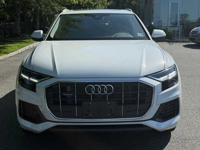 Thumbnail: 2022 Audi Q8 - 2