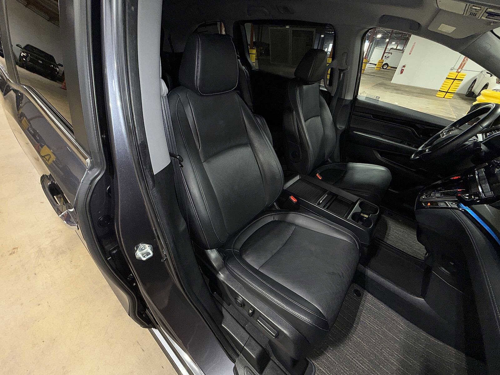 Thumbnail: 2022 Honda Odyssey - 16