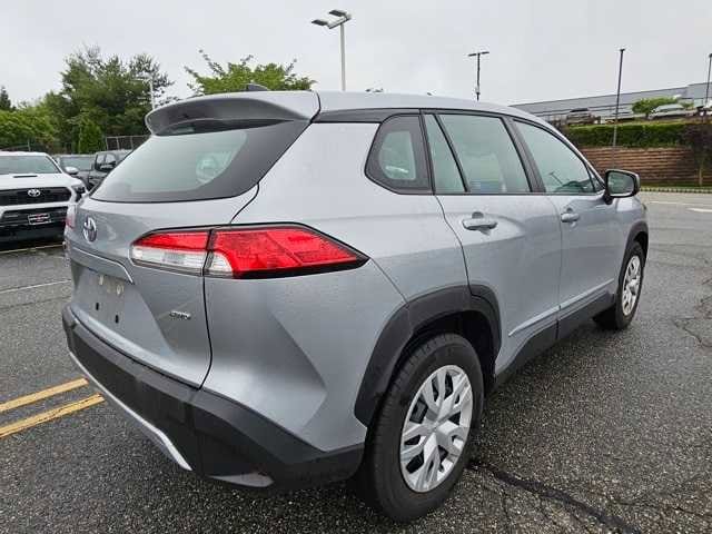 2023 Toyota Corolla Cross L 6