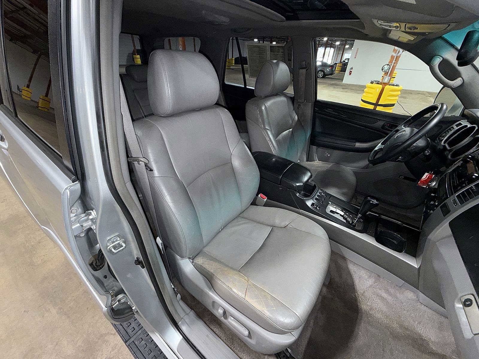 Thumbnail: 2005 Toyota 4Runner - 16