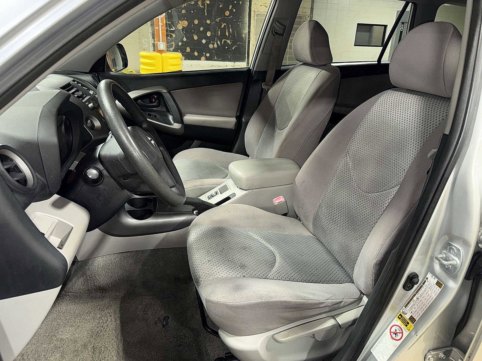 Thumbnail: 2007 Toyota RAV4 - 14