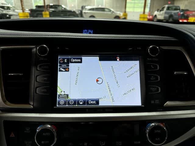 Thumbnail: 2017 Toyota Highlander - 21