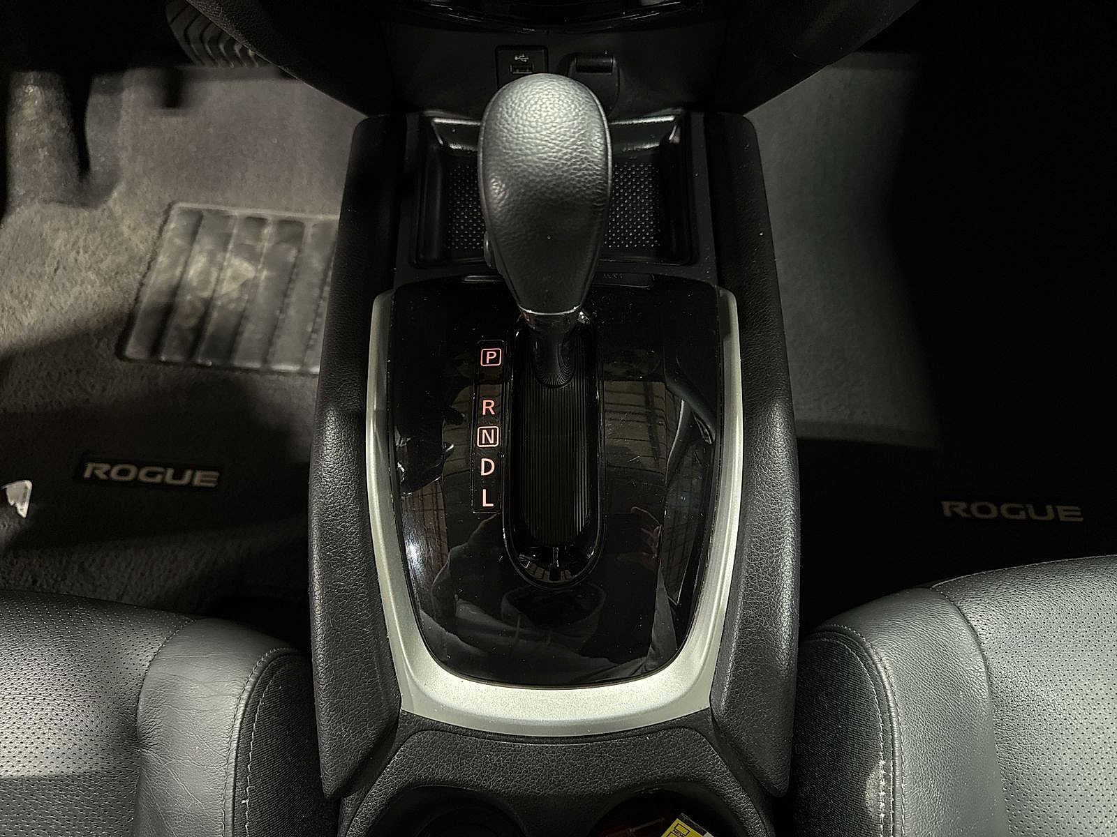 Thumbnail: 2015 Nissan Rogue - 31