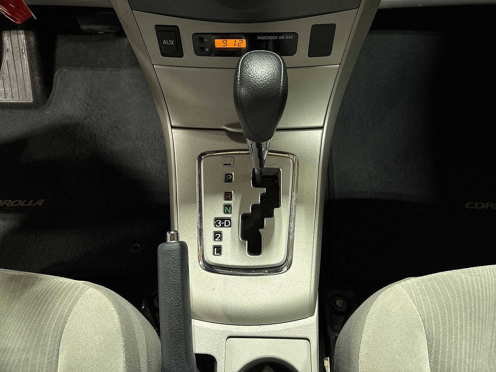 Thumbnail: 2011 Toyota Corolla - 28