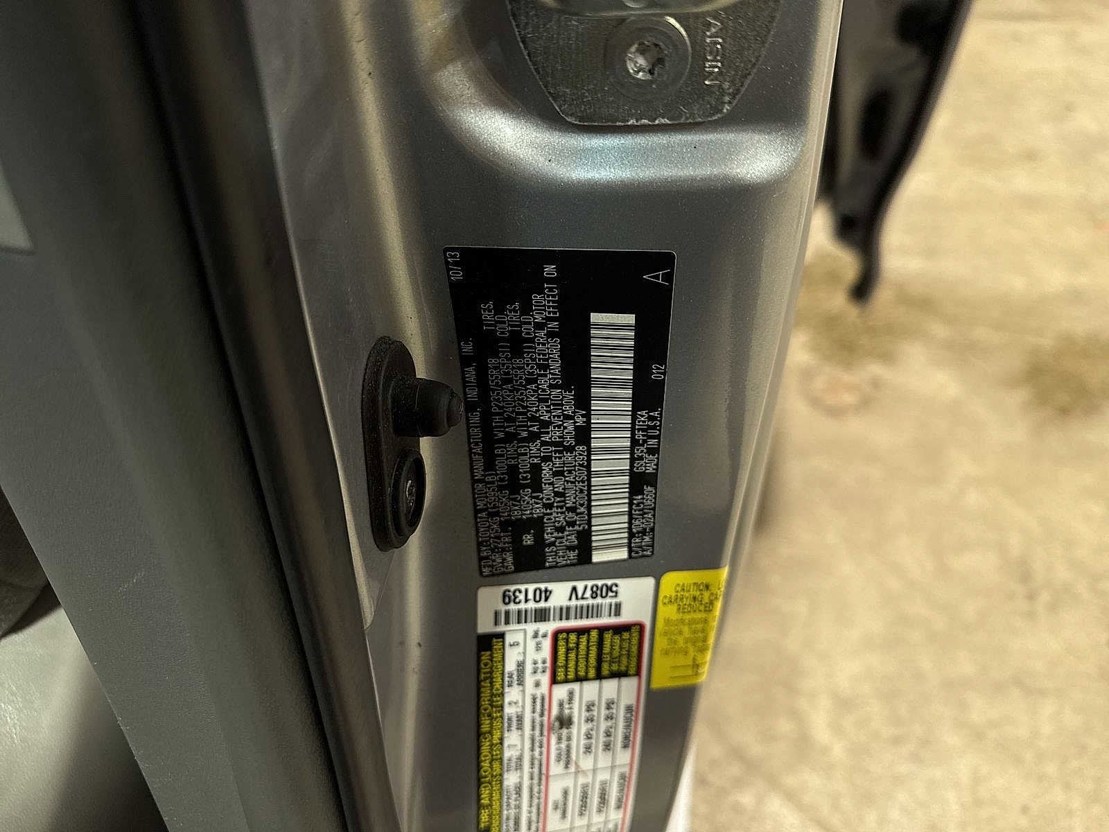 Thumbnail: 2014 Toyota Sienna - 13