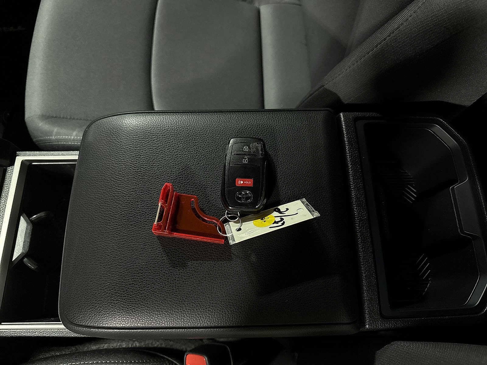 Thumbnail: 2025 Toyota Tacoma - 31