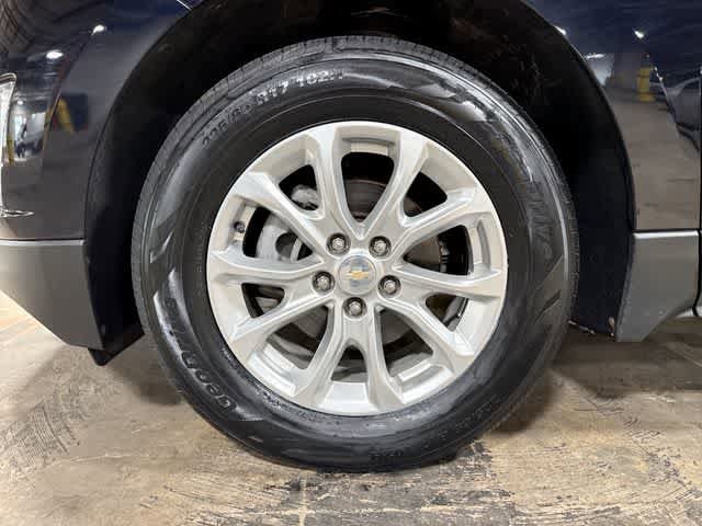 Thumbnail: 2021 Chevrolet Equinox - 10
