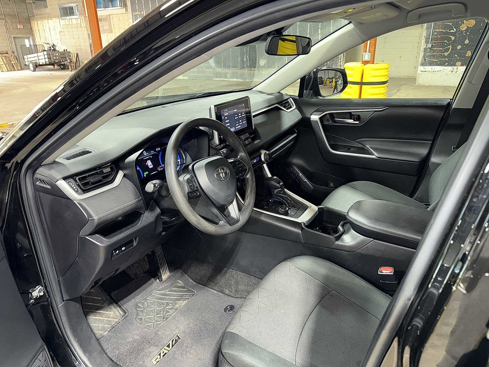 Thumbnail: 2023 Toyota RAV4 - 29