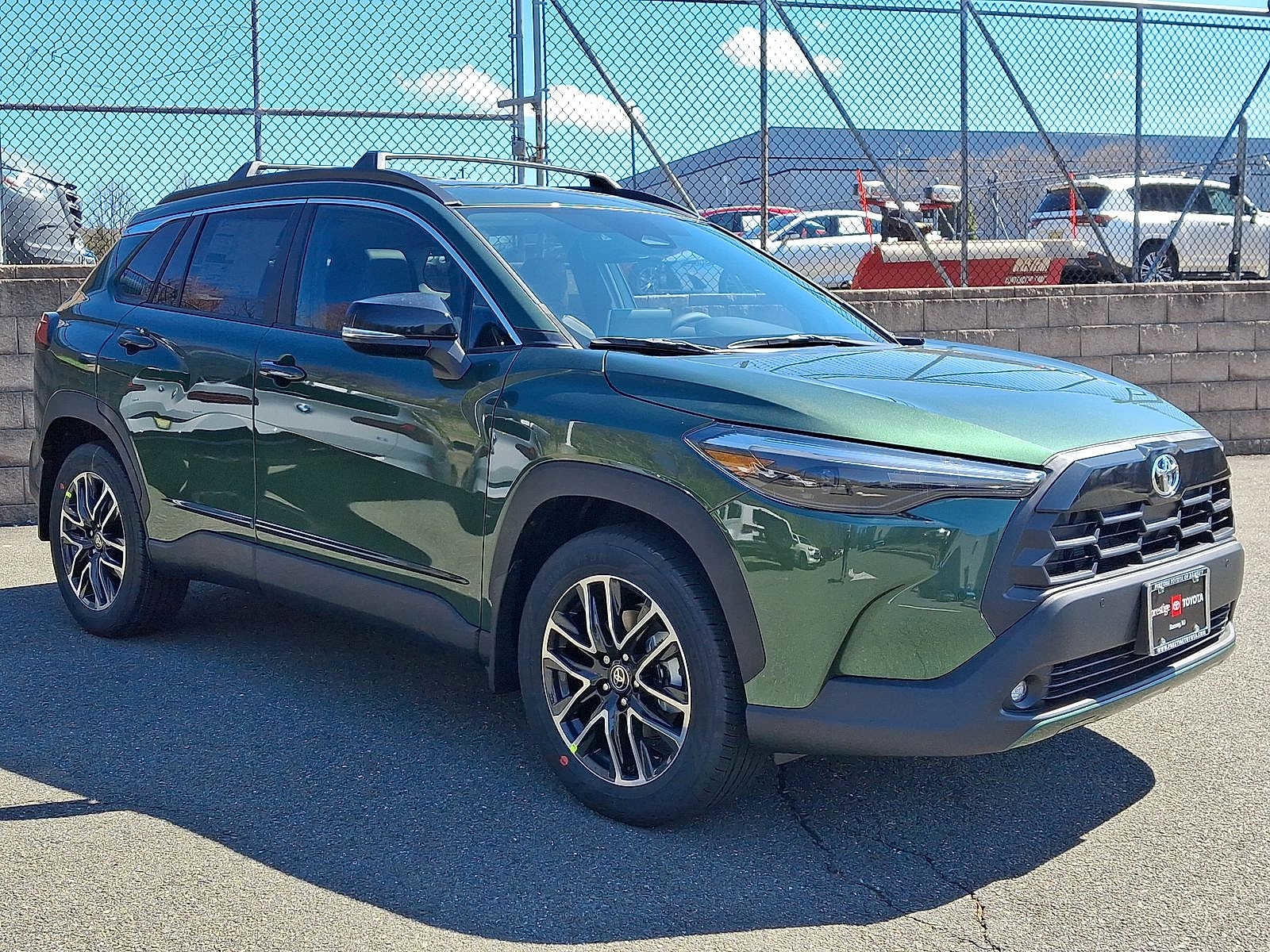 Thumbnail: 2026 Toyota Corolla Cross - 25