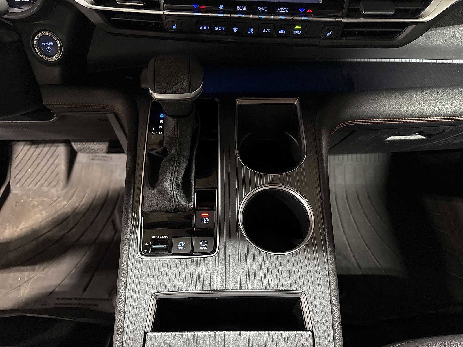 Thumbnail: 2023 Toyota Sienna - 33