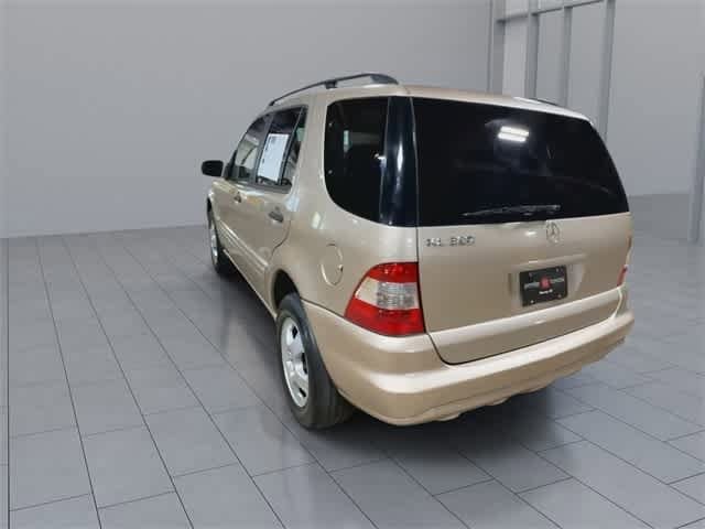 Thumbnail: 2002 Mercedes-Benz M-Class - 7