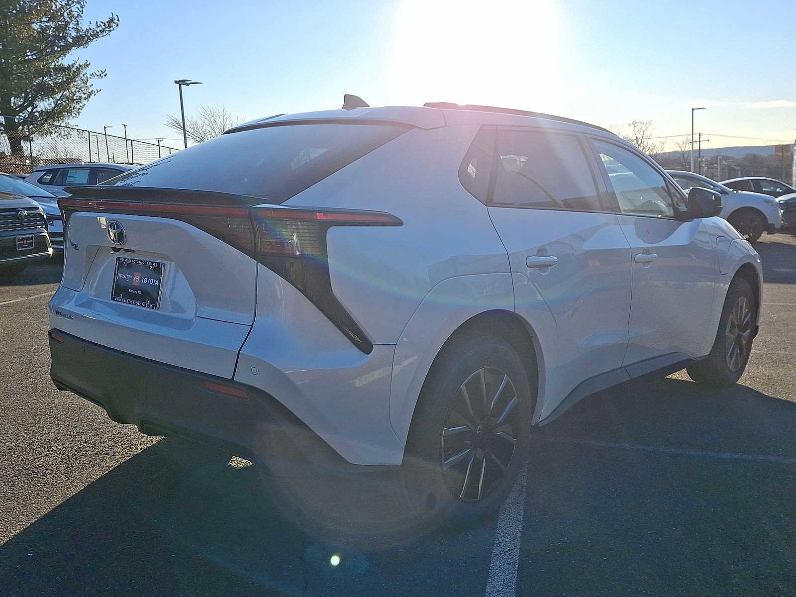 Thumbnail: 2026 Toyota bZ - 17