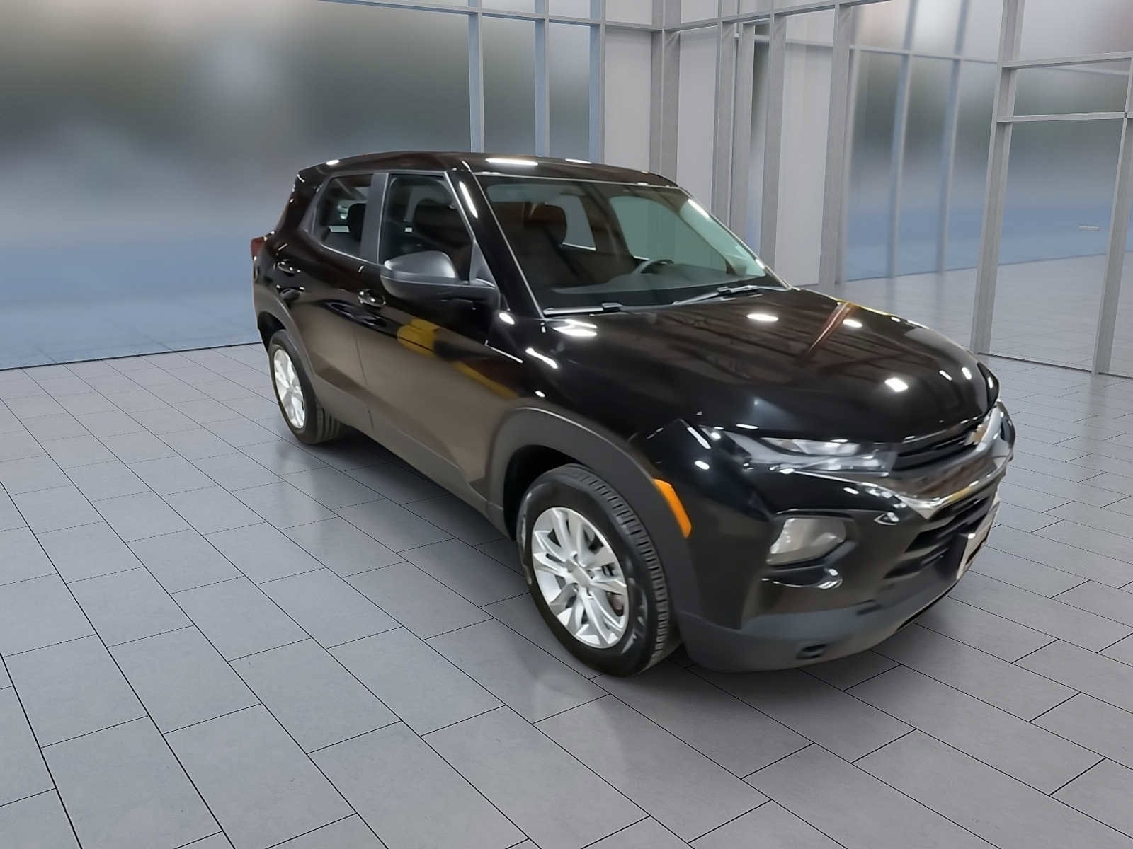 Thumbnail: 2023 Chevrolet TrailBlazer - 2