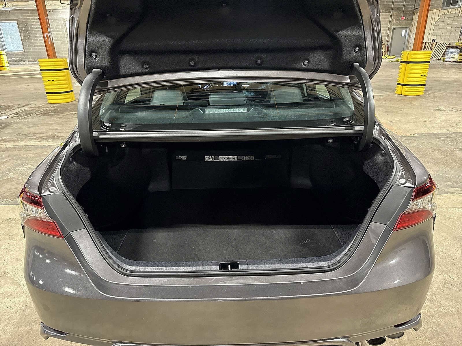 Thumbnail: 2023 Toyota Camry - 11