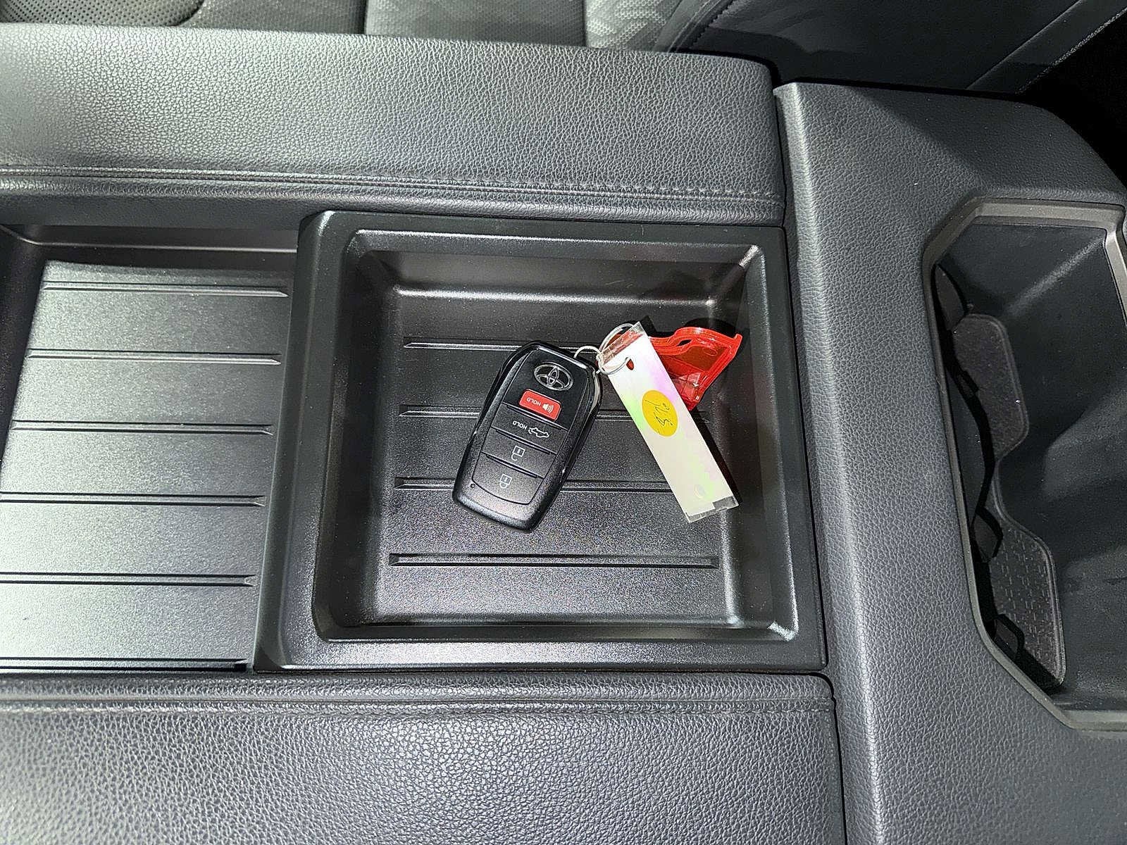 Thumbnail: 2022 Toyota Tundra - 35