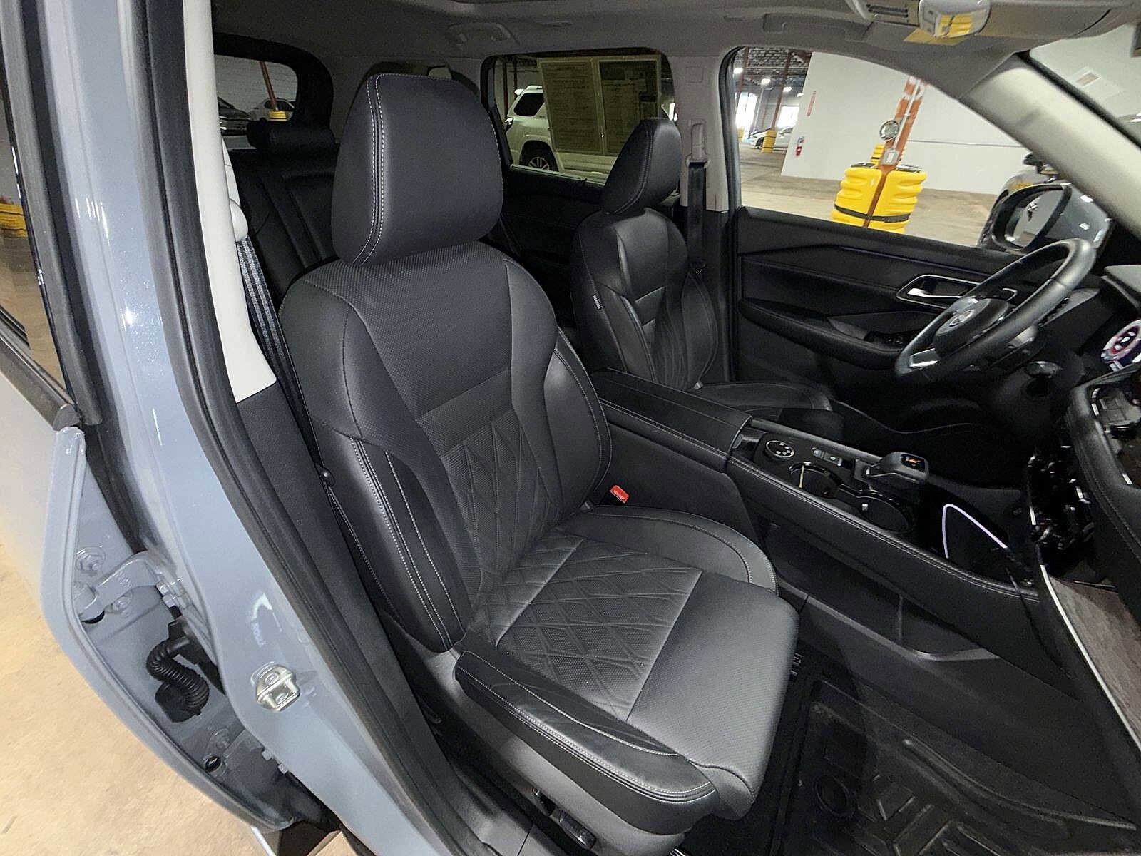 Thumbnail: 2024 Nissan Rogue - 16