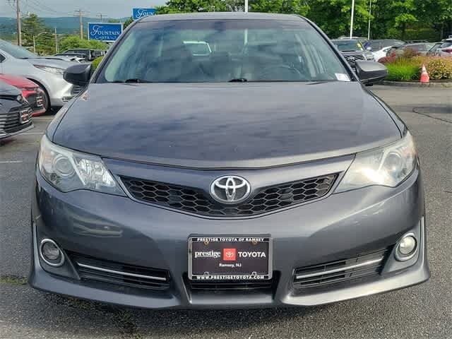 2013 Toyota Camry SE 2