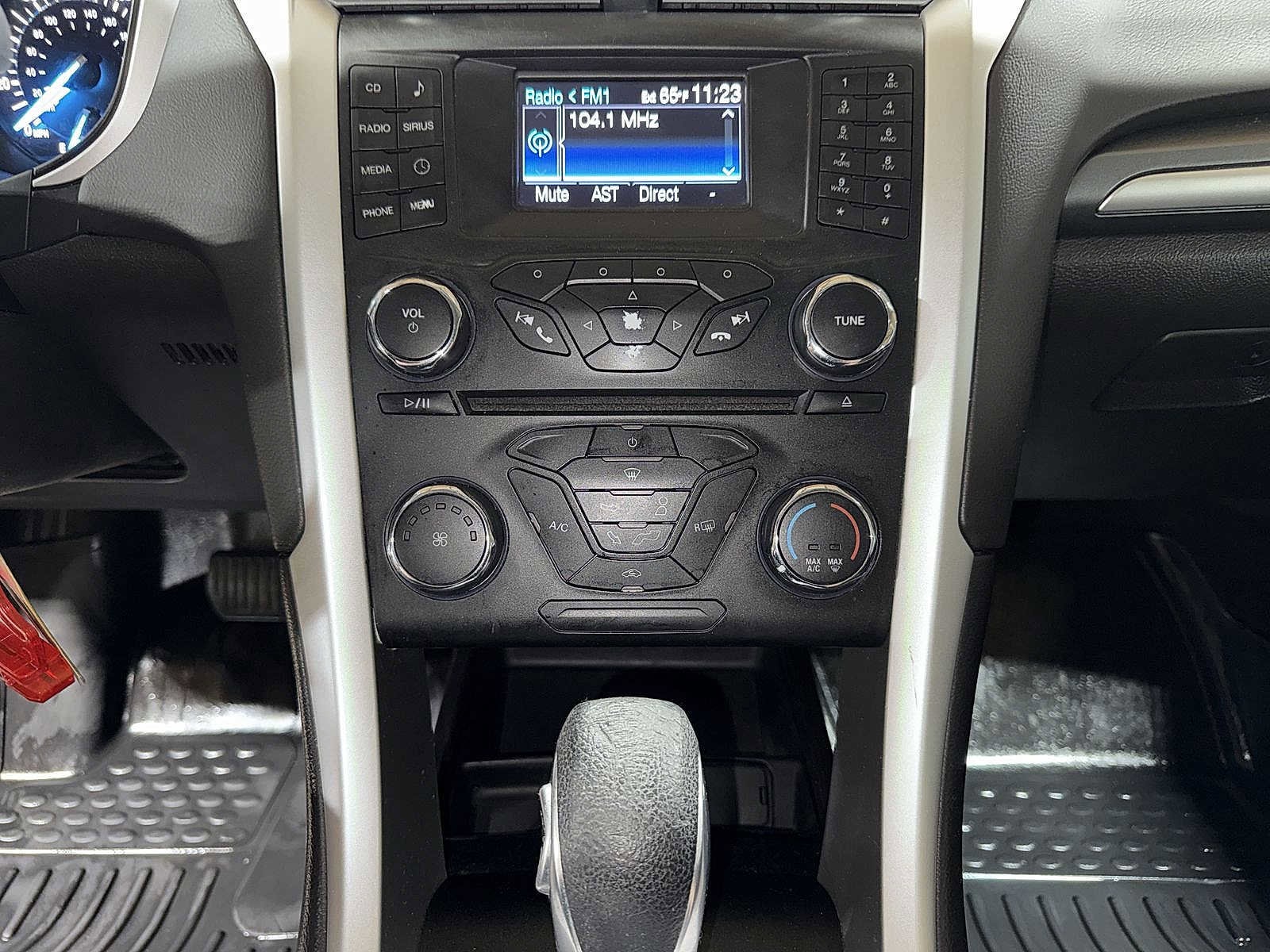 Thumbnail: 2013 Ford Fusion - 21