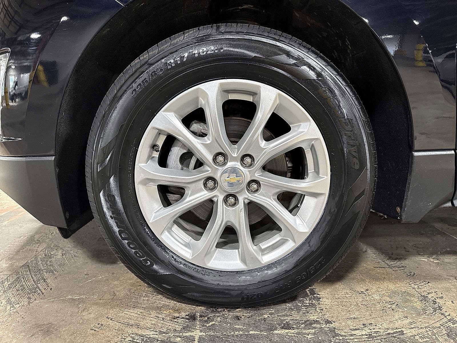 Thumbnail: 2021 Chevrolet Equinox - 10