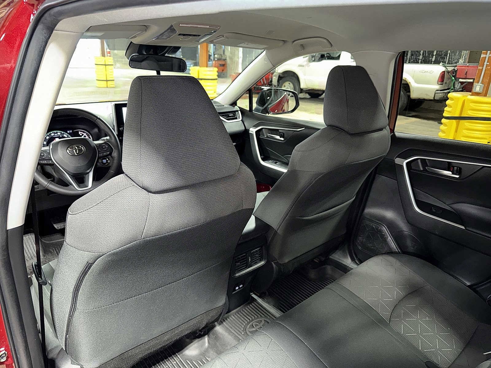 Thumbnail: 2023 Toyota RAV4 - 26