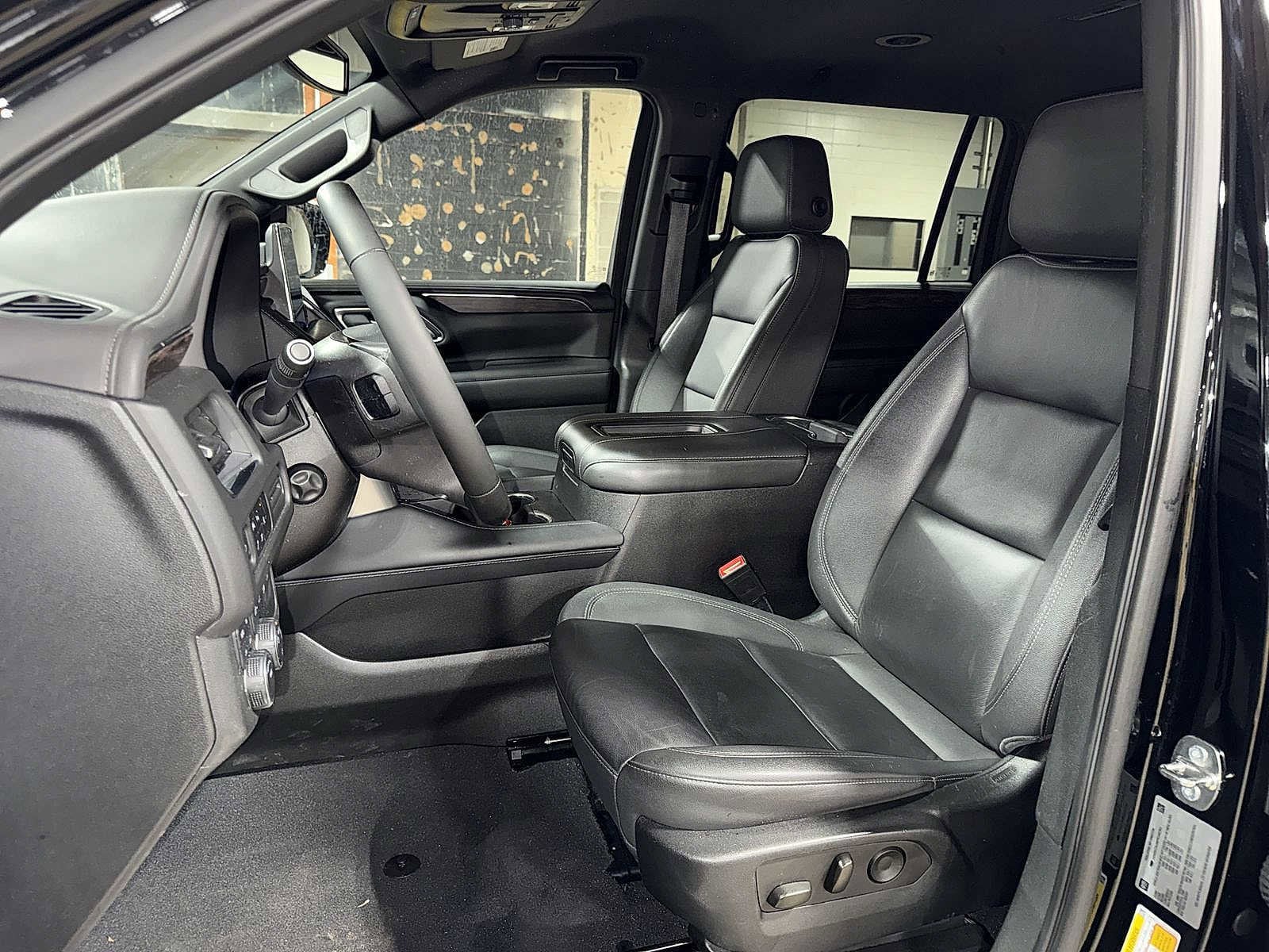 Thumbnail: 2023 Chevrolet Suburban - 15