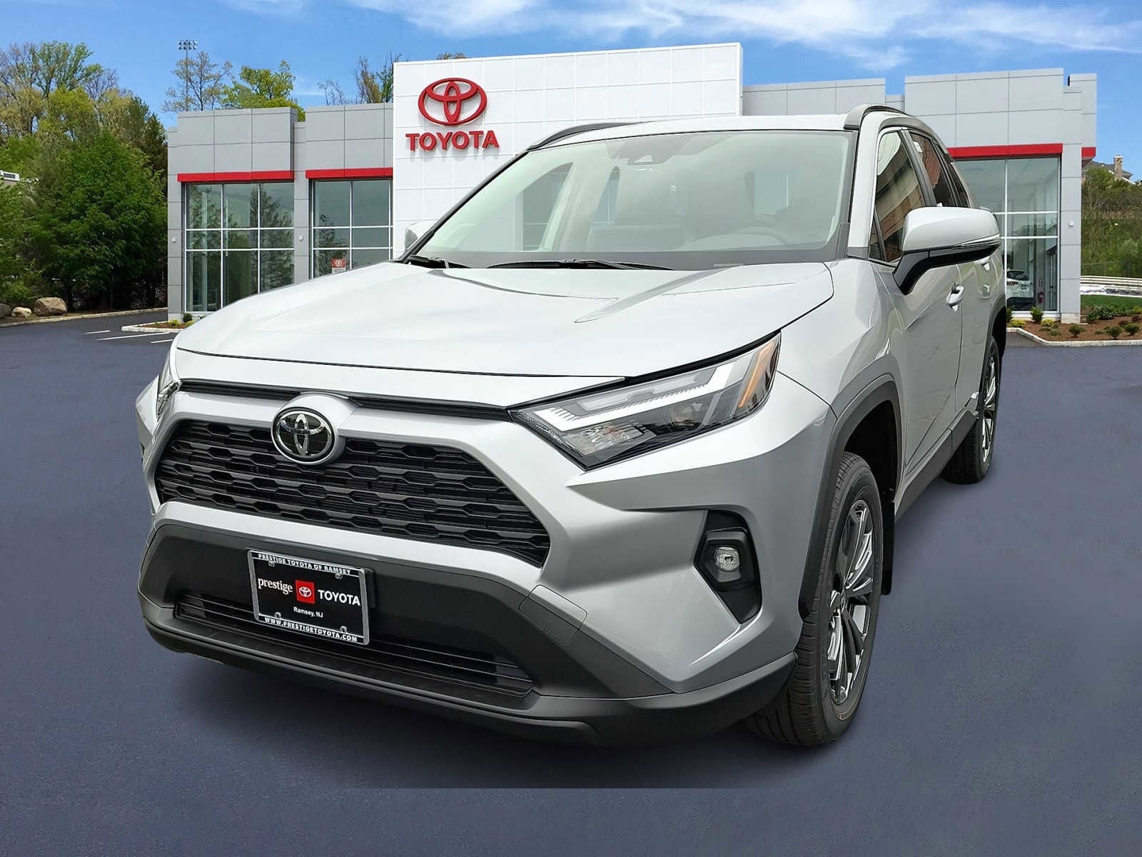 Thumbnail: 2025 Toyota RAV4 - 1