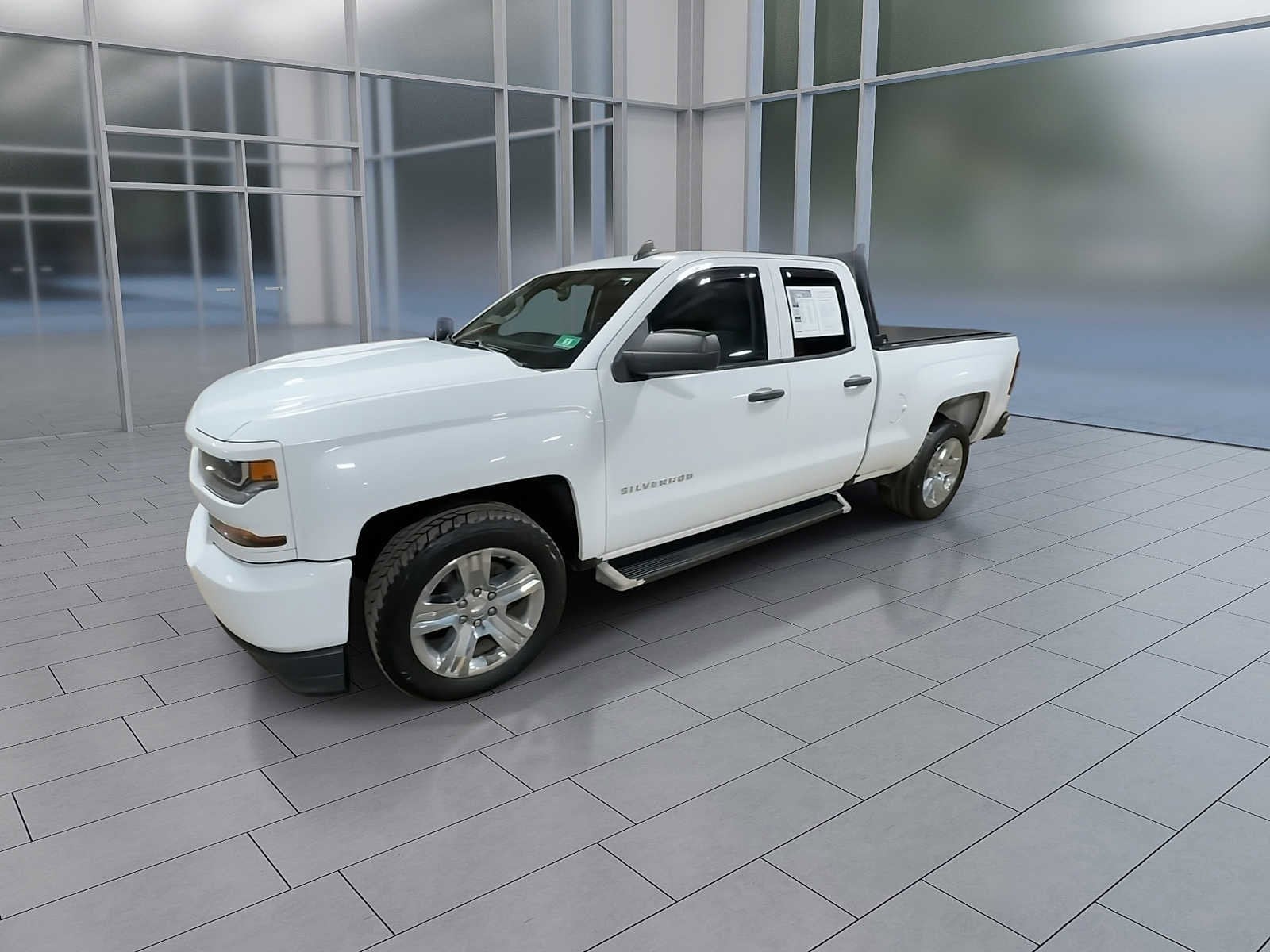Thumbnail: 2018 Chevrolet Silverado 1500 - 4