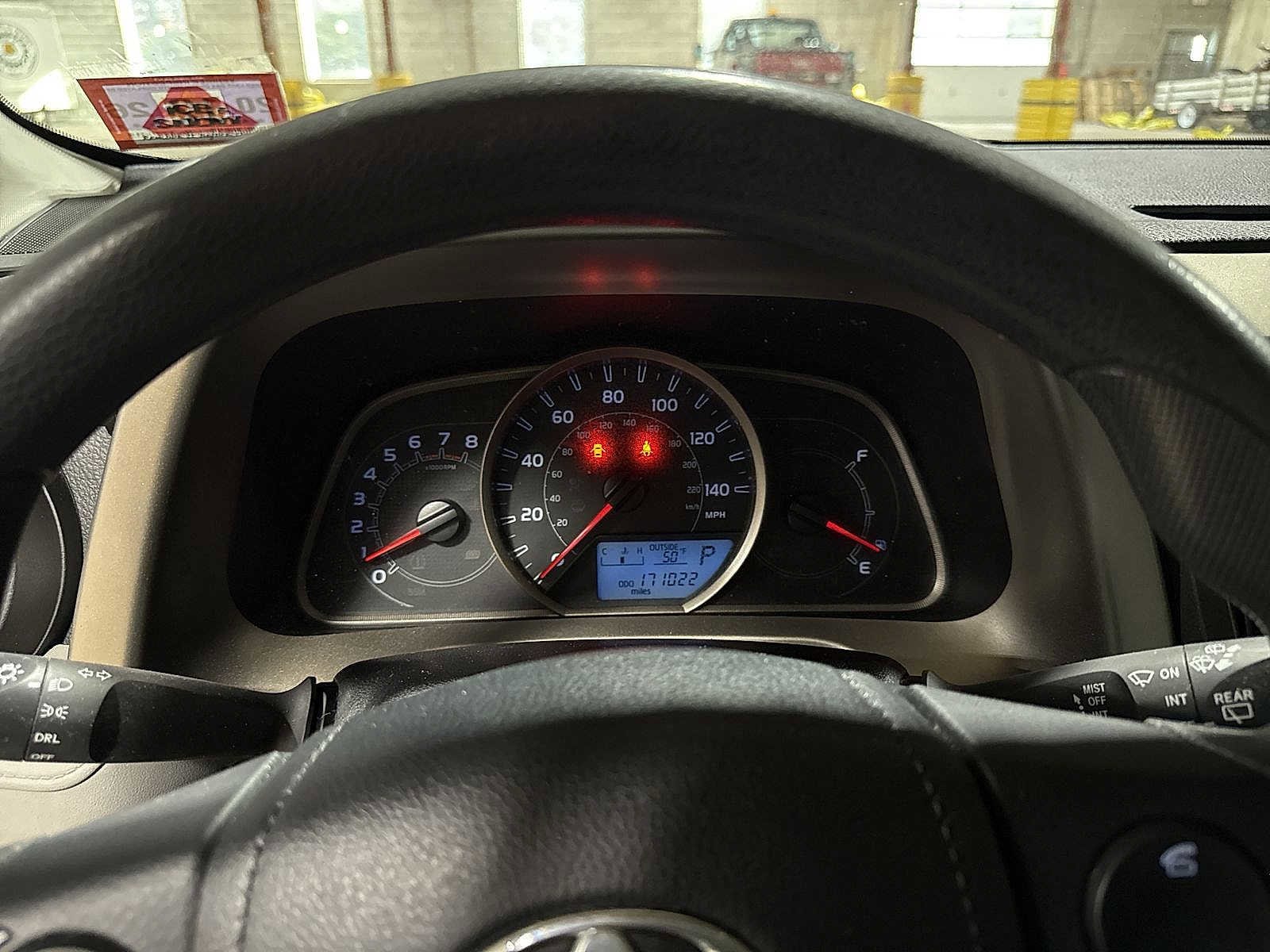 Thumbnail: 2013 Toyota RAV4 - 30