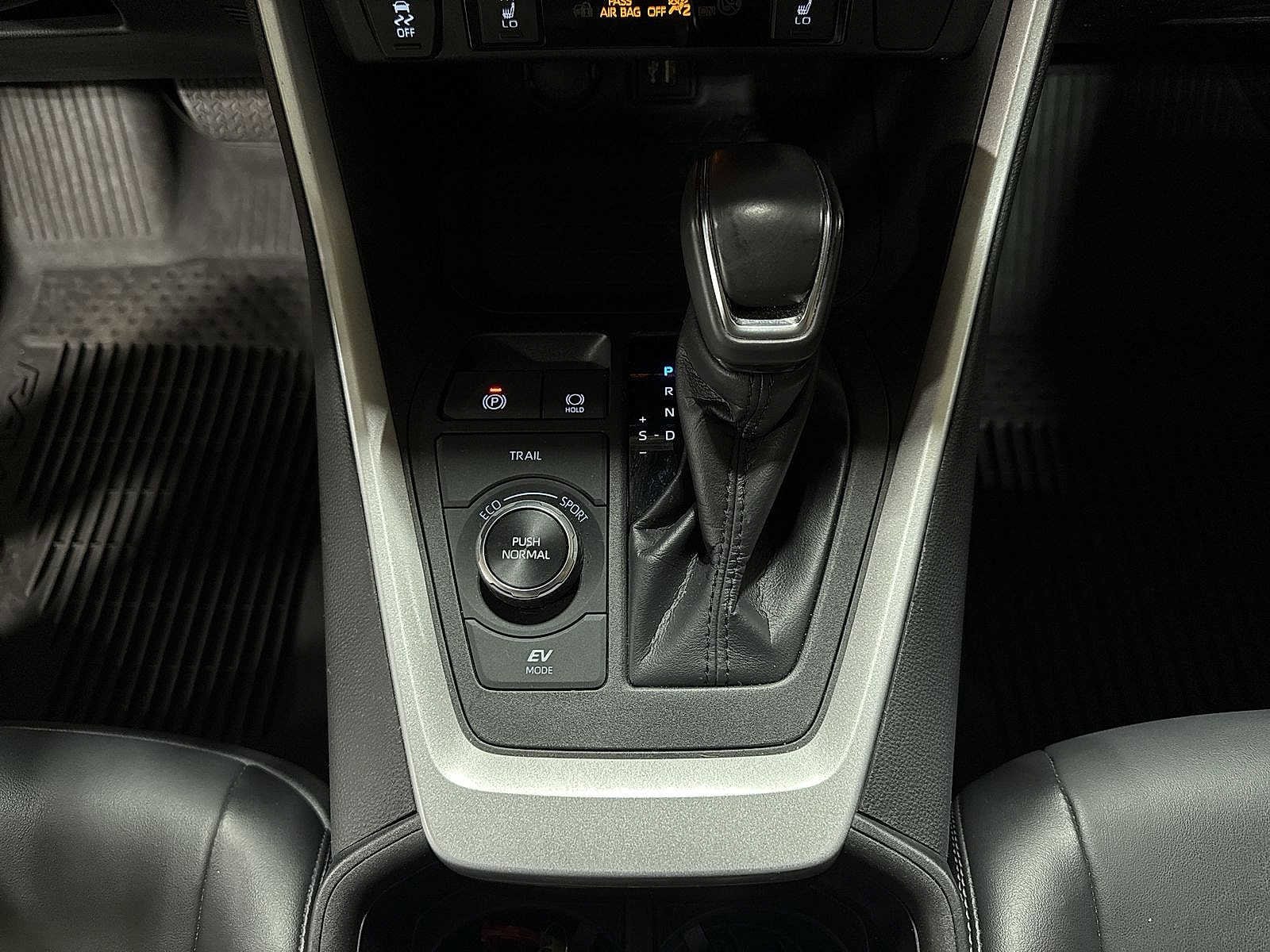 Thumbnail: 2023 Toyota RAV4 - 34