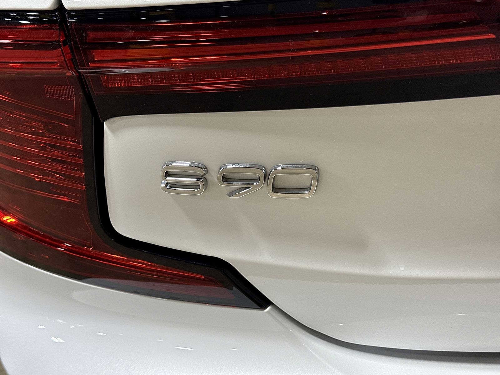 Thumbnail: 2025 Volvo S90 - 26