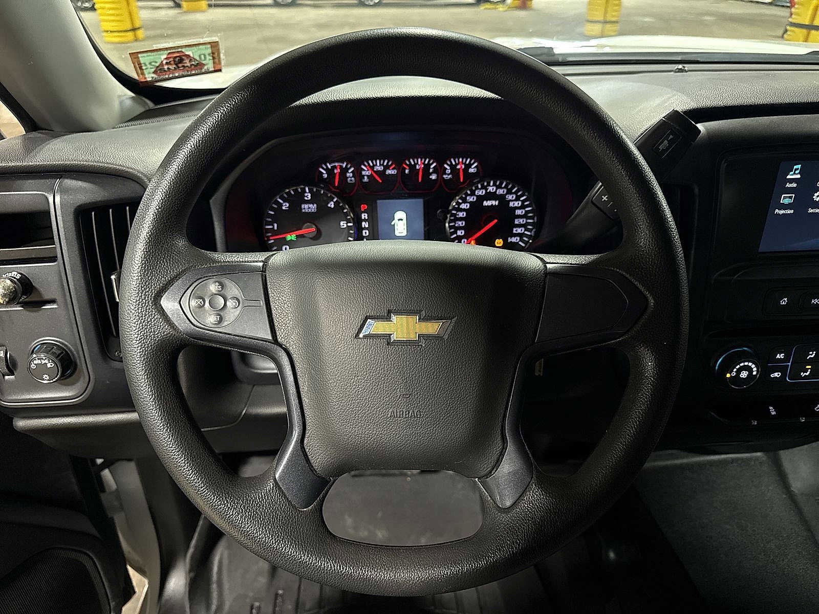 Thumbnail: 2018 Chevrolet Silverado 1500 - 18