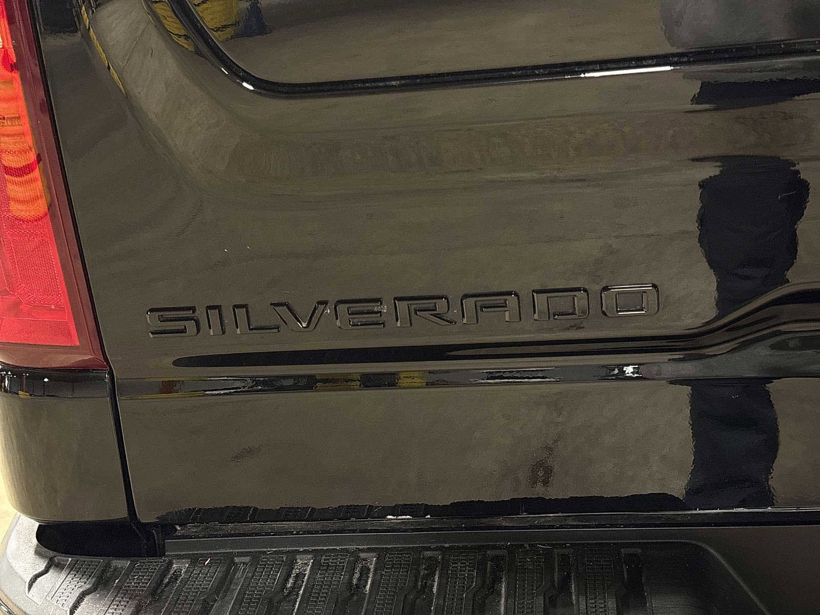 Thumbnail: 2022 Chevrolet Silverado 1500 - 26