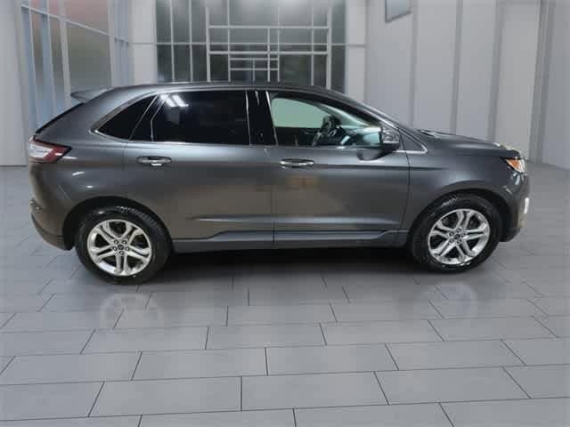 Thumbnail: 2017 Ford Edge - 9