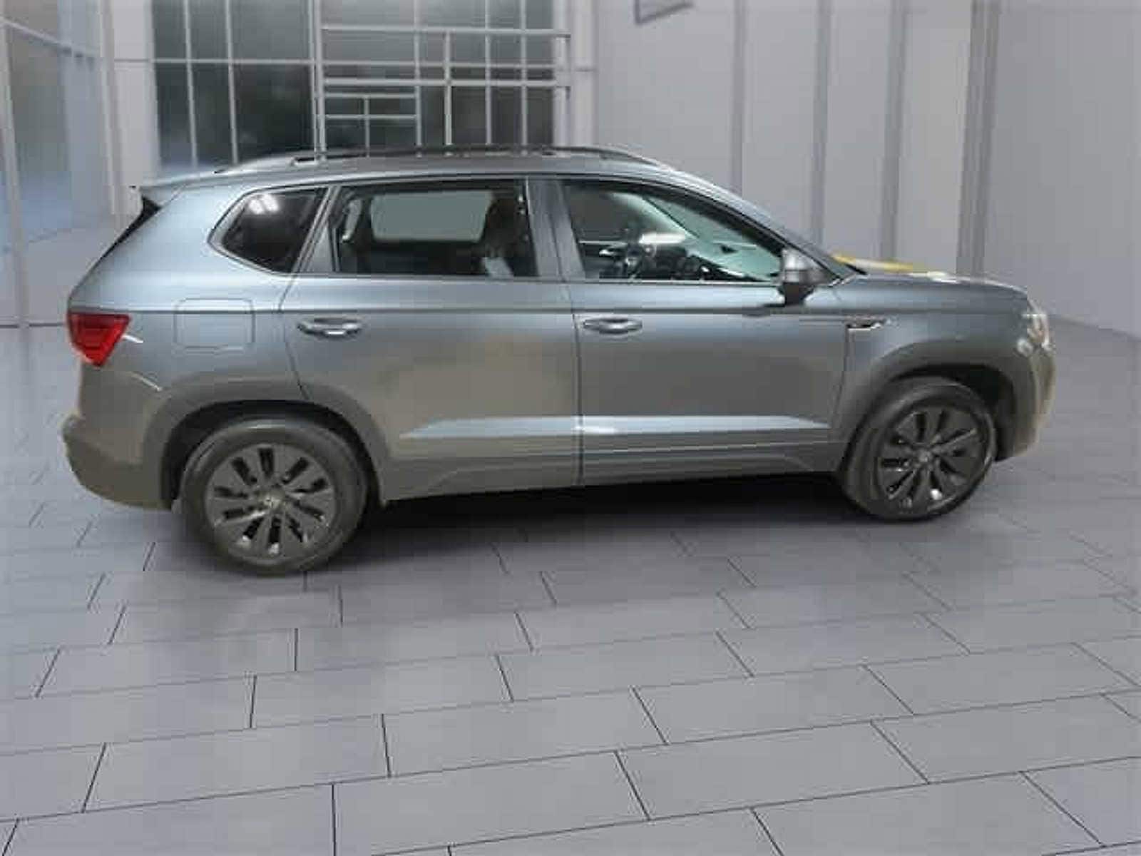 Thumbnail: 2023 Volkswagen Taos - 12