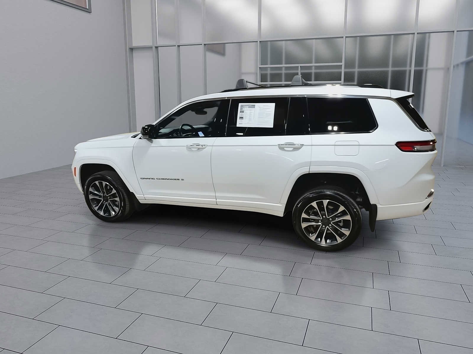 Thumbnail: 2021 Jeep Grand Cherokee L - 6